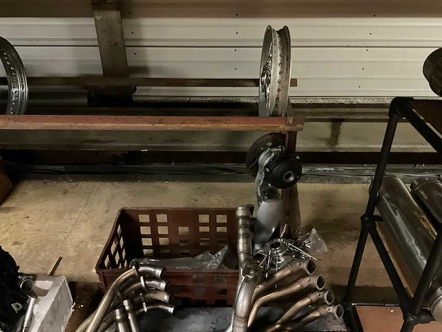 Motoronderdelen, grijpvoorraden en magazijninventaris - afbeelding 73 van  83