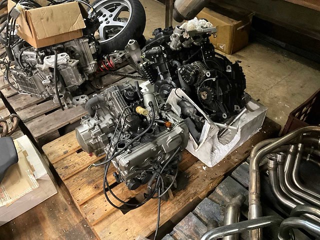 Motoronderdelen, grijpvoorraden en magazijninventaris - afbeelding 74 van  83