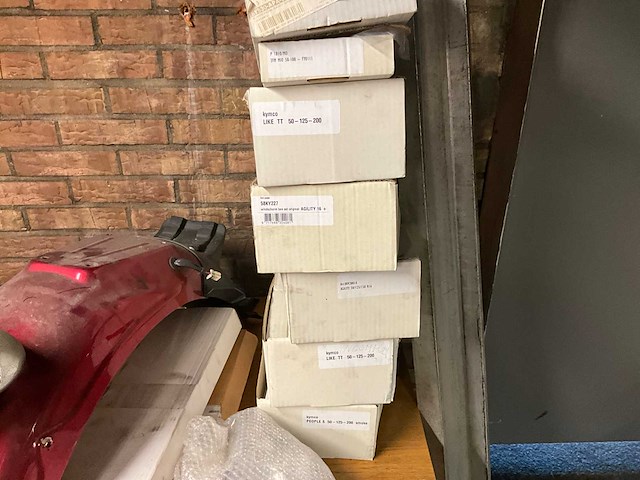 Motoronderdelen, grijpvoorraden en magazijninventaris - afbeelding 67 van  83