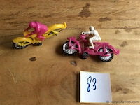 Motors 2stuks plastiek - afbeelding 1 van  3