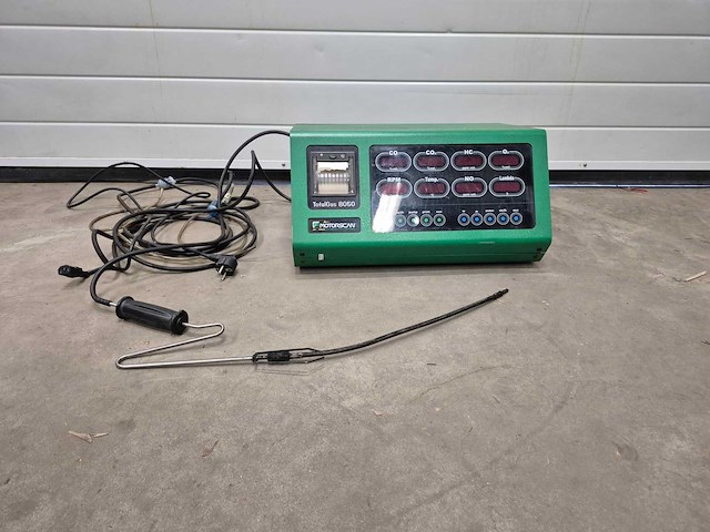 Motorscan - 2011 - totalgas 8050 - viergastester emissie apparatuur - afbeelding 1 van  6