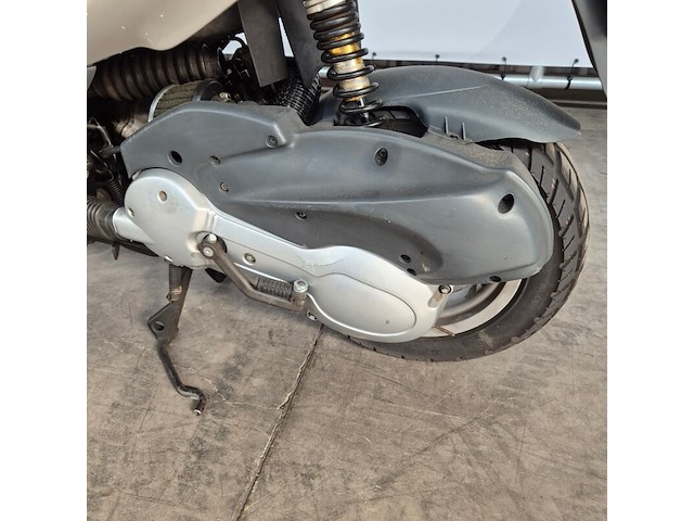 Motorscooter, gilera, runner 125 fx, 1998 - afbeelding 15 van  24