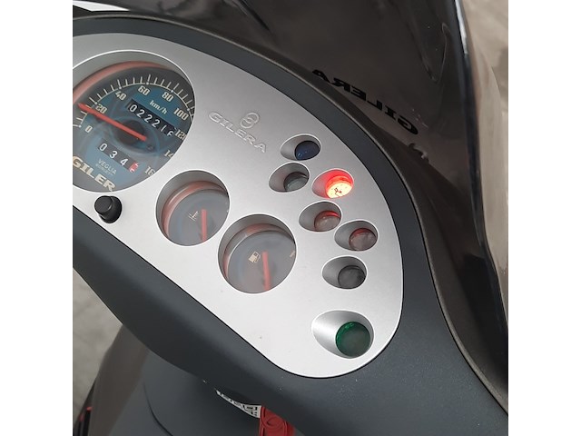 Motorscooter, gilera, runner 125 fx - afbeelding 8 van  23