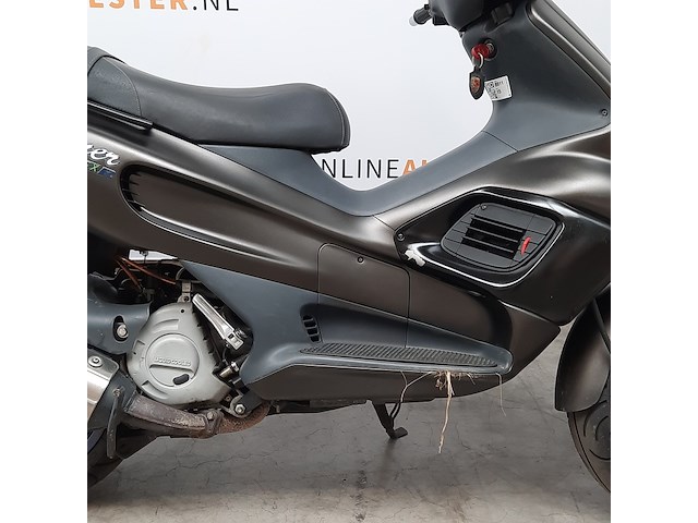 Motorscooter, gilera, runner 125 fx - afbeelding 17 van  23