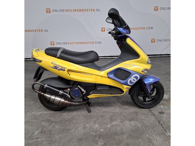 Motorscooter, gilera, runner fxr 180, 2000 - afbeelding 1 van  35