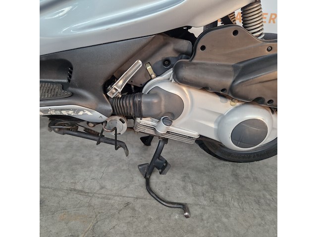 Motorscooter, gilera, runner - afbeelding 12 van  32