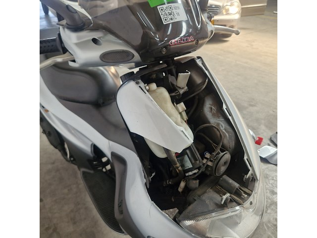 Motorscooter, gilera, runner - afbeelding 19 van  32