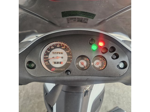 Motorscooter, gilera, runner - afbeelding 5 van  32