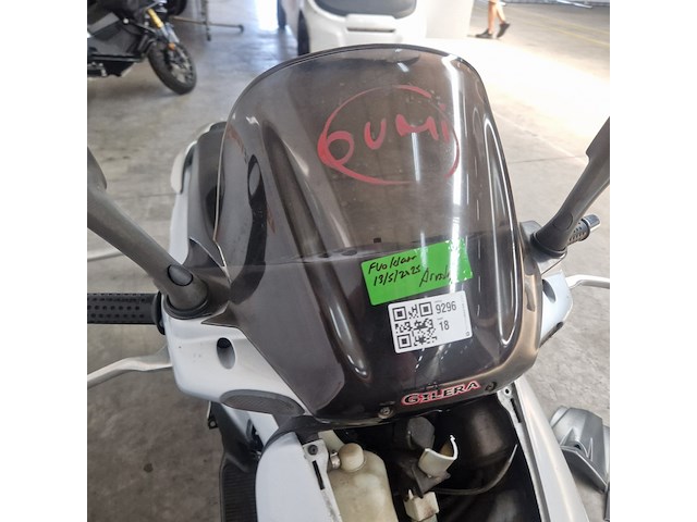 Motorscooter, gilera, runner - afbeelding 18 van  32