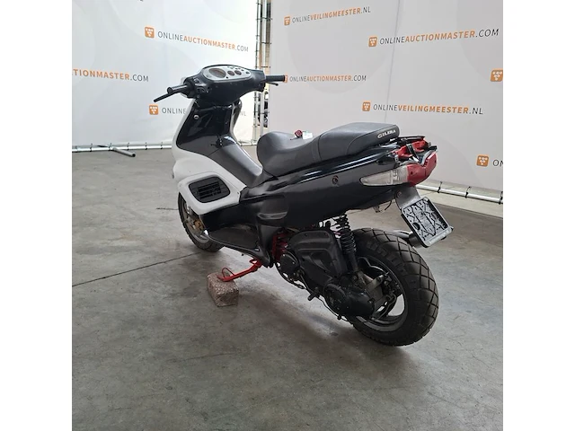Motorscooter, gilera, runner - afbeelding 20 van  23