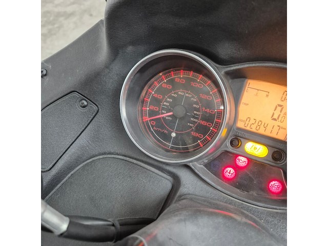 Motorscooter, gilera, scooter, fuoco 500 i.e. lt, 2014 - afbeelding 9 van  26