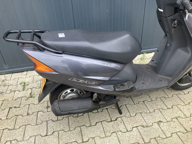 Motorscooter, honda, jf11, grijs, 2005 - afbeelding 2 van  8