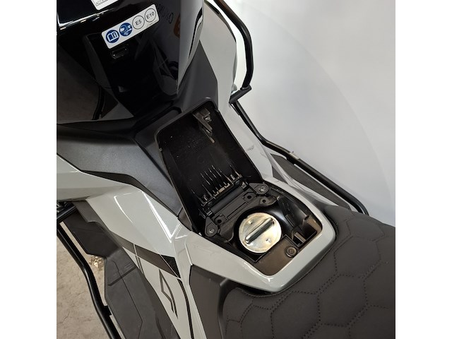 Motorscooter, honda, scooter nc 750 x-adv, 2023 - afbeelding 55 van  61
