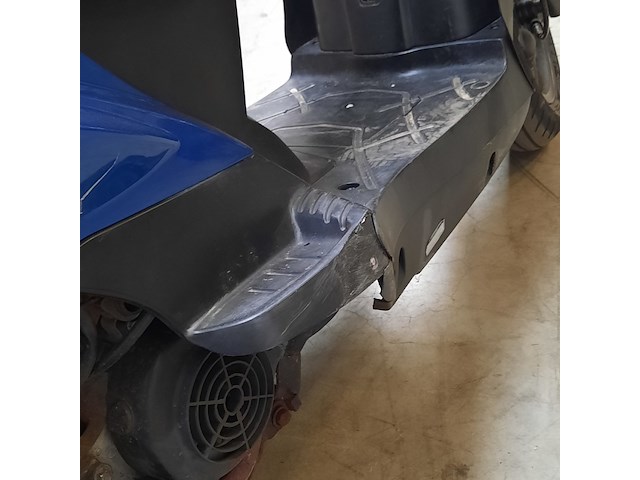 Motorscooter, kymco, agility 125 - afbeelding 17 van  24