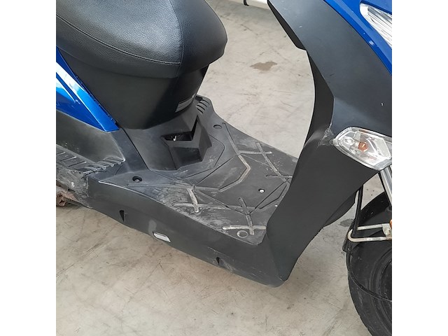 Motorscooter, kymco, agility 125 - afbeelding 22 van  24