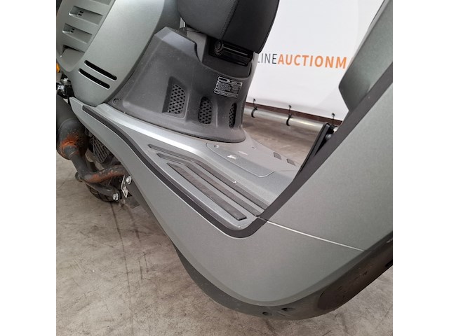 Motorscooter, la soursis, designo ty125t-37d, 2023 - afbeelding 30 van  30