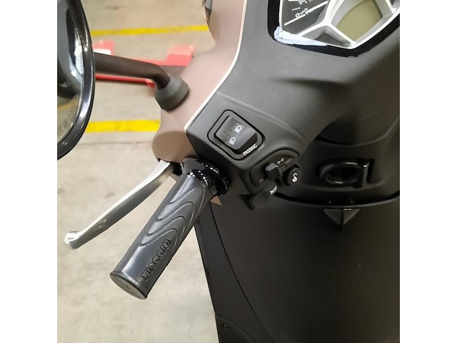 Motorscooter, piaggio, 125 liberty abs, 2024 - afbeelding 11 van  20