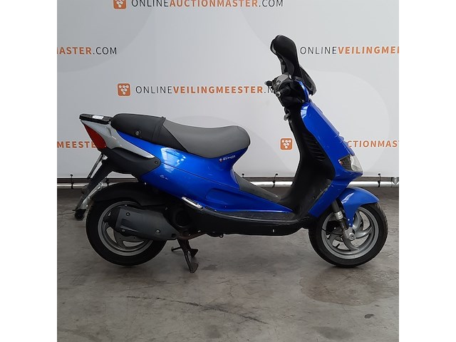 Motorscooter, piaggio, 125 skipper st skr, 2000 - afbeelding 1 van  27