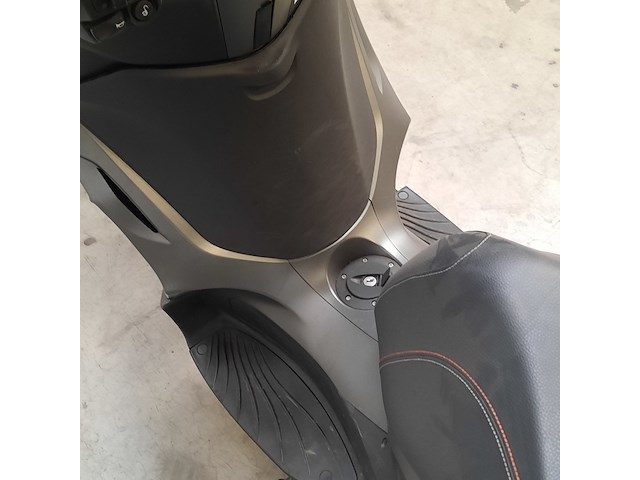 Motorscooter, piaggio, 350 beverly, 2018 - afbeelding 8 van  21