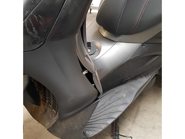 Motorscooter, piaggio, 350 beverly, 2018 - afbeelding 14 van  21