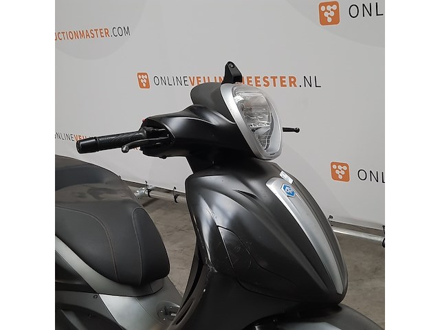 Motorscooter, piaggio, 350 beverly, 2018 - afbeelding 18 van  21