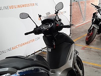 Motorscooter, piaggio, 350 beverly sport, 2015 - afbeelding 2 van  26