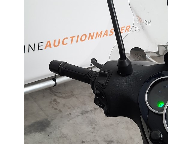 Motorscooter, piaggio, 350 beverly sport, 2015 - afbeelding 6 van  26