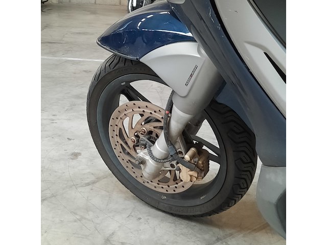 Motorscooter, piaggio, 350 beverly sport, 2015 - afbeelding 18 van  26