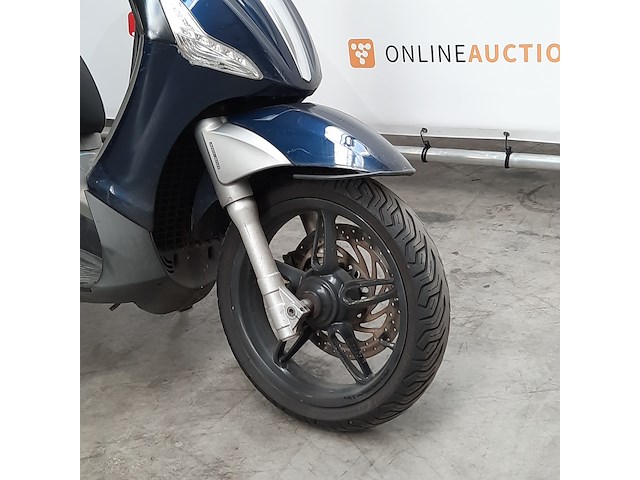 Motorscooter, piaggio, 350 beverly sport, 2015 - afbeelding 22 van  26