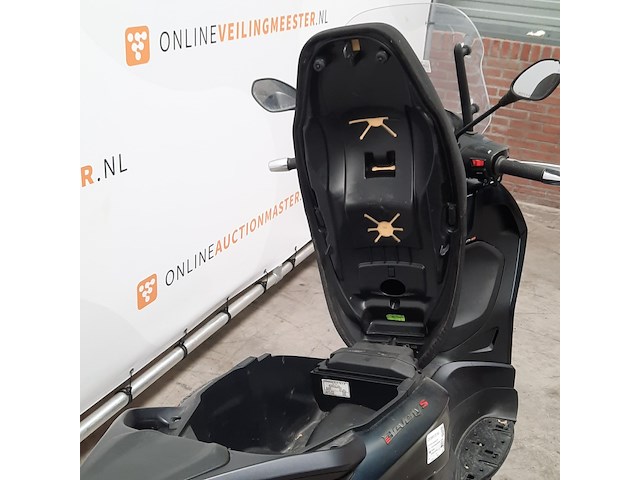 Motorscooter, piaggio, 400 beverly hpe, 2021 - afbeelding 8 van  33