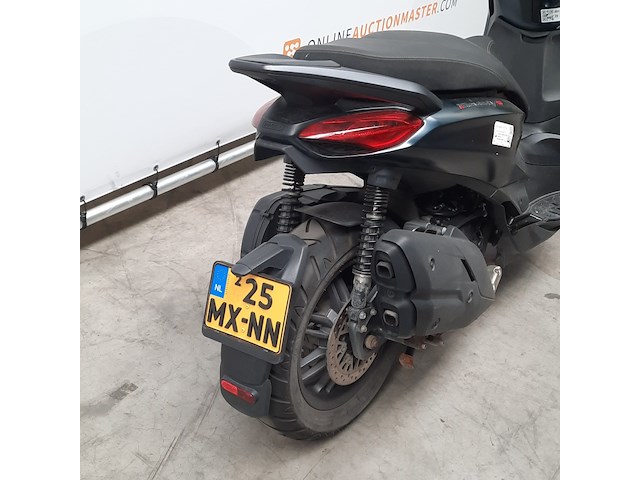 Motorscooter, piaggio, 400 beverly hpe, 2021 - afbeelding 33 van  33
