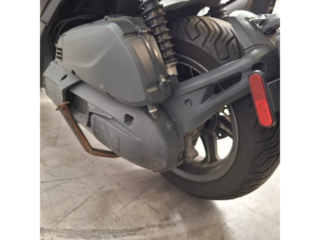 Motorscooter, piaggio, 400 beverly hpe, 2022 - afbeelding 7 van  26