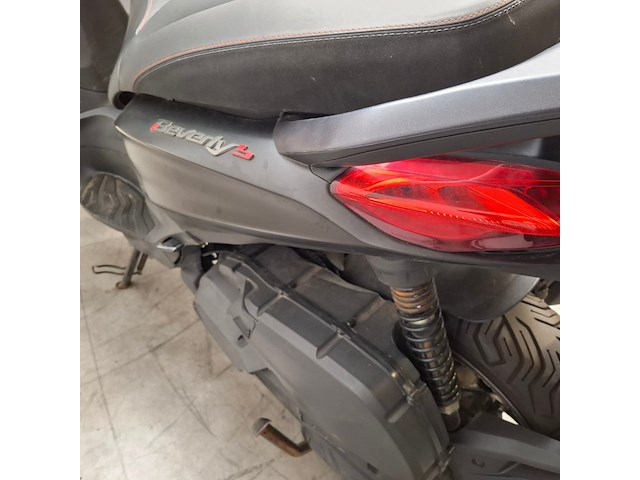 Motorscooter, piaggio, 400 beverly hpe, 2022 - afbeelding 8 van  26