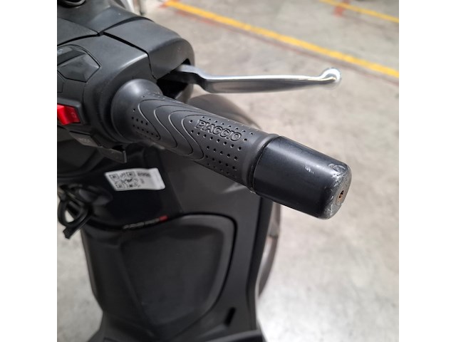 Motorscooter, piaggio, 400 beverly hpe, 2022 - afbeelding 24 van  26