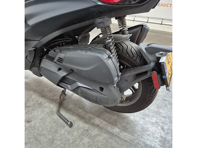 Motorscooter, piaggio, beverly 400 hpe, 2023 - afbeelding 18 van  21