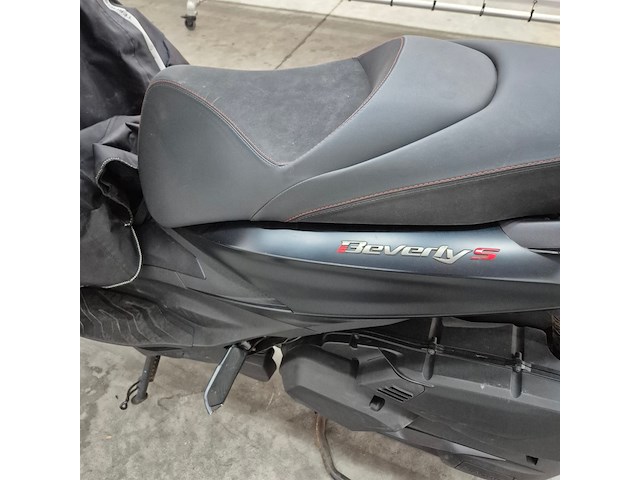Motorscooter, piaggio, beverly 400 hpe, 2023 - afbeelding 19 van  21