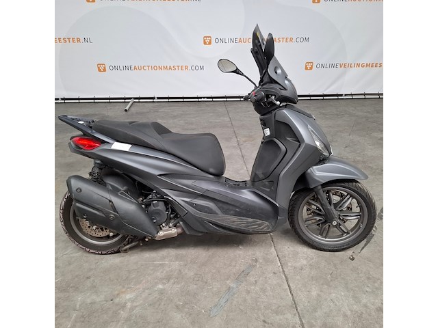 Motorscooter, piaggio, beverly 400 hpe, 2023 - afbeelding 1 van  36