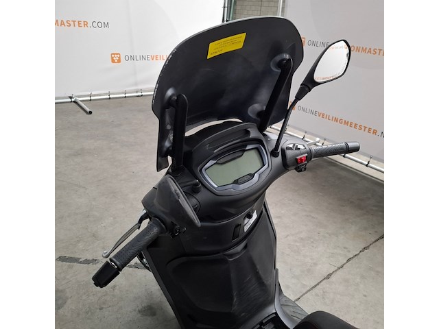 Motorscooter, piaggio, beverly 400 hpe, 2023 - afbeelding 16 van  36