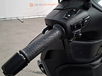 Motorscooter, piaggio, beverly 400 hpe, 2023 - afbeelding 17 van  36