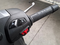 Motorscooter, piaggio, beverly 400 hpe, 2023 - afbeelding 19 van  36