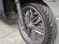 Motorscooter, piaggio, beverly 400 hpe, 2023 - afbeelding 34 van  36
