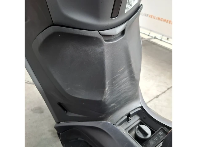 Motorscooter, piaggio, beverly 400 hpe, 2023 - afbeelding 15 van  36