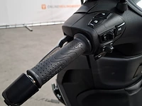 Motorscooter, piaggio, beverly 400 hpe, 2023 - afbeelding 17 van  36