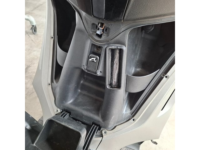 Motorscooter, piaggio, beverly sport, 2013 - afbeelding 4 van  30