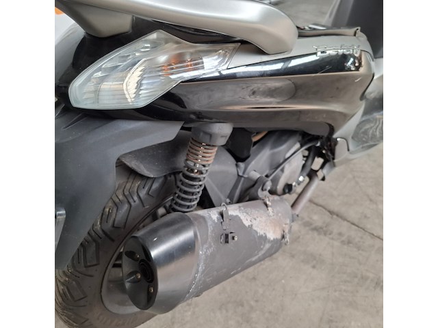 Motorscooter, piaggio, beverly sport, 2013 - afbeelding 10 van  30