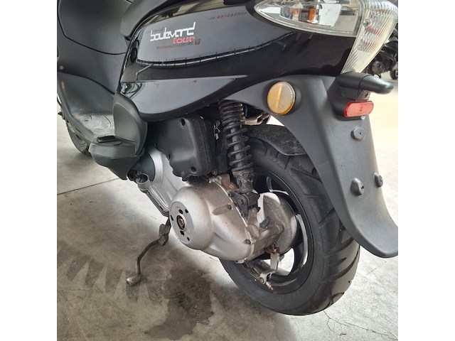 Motorscooter, piaggio, boulevard 125 - afbeelding 14 van  30