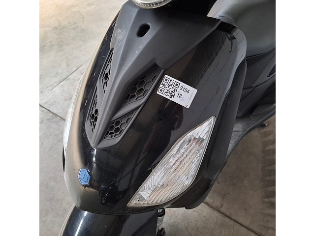 Motorscooter, piaggio, boulevard 125 - afbeelding 19 van  30