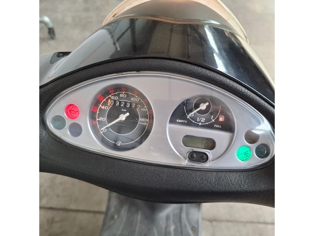 Motorscooter, piaggio, boulevard 125 - afbeelding 30 van  30