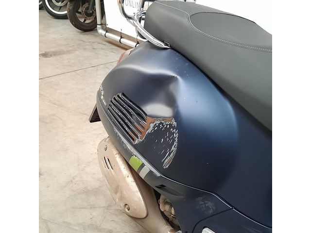 Motorscooter, piaggio, gts 300, 2023 - afbeelding 3 van  29