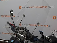 Motorscooter, piaggio, gts 300, 2023 - afbeelding 18 van  29